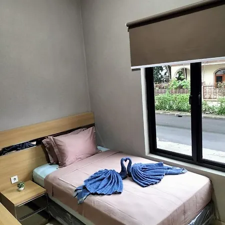 Cozy Residence Tomang-3